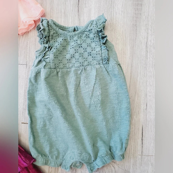 💚5/$25 3-6 Month Baby Girl Lot of 4 Items Dress Rompers & Tutu Skirt - Picture 4 of 9